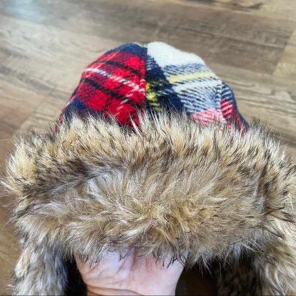 American Eagle Outfitters faux fur trapper hat - Picture 5 of 5